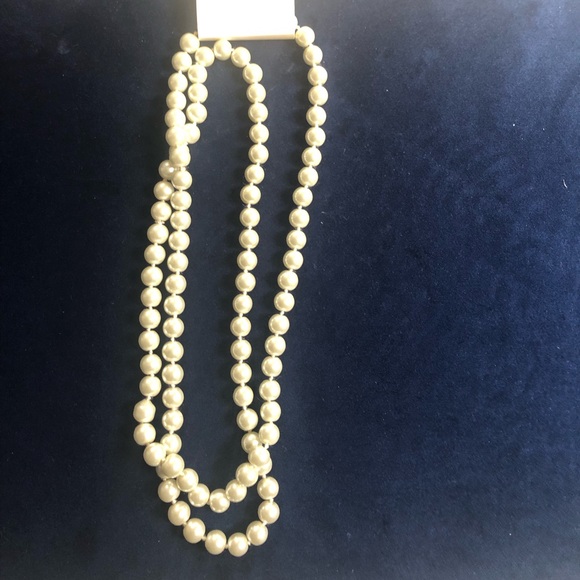 Forever 21 Jewelry - Forever 21 pearl necklace Forever 21 Jewelry - Forever 21 pearl necklace